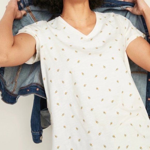 2 for $20 ❤️ Old Navy EveryWear Printed Avocado V-Neck Tee - Picture 1 of 3